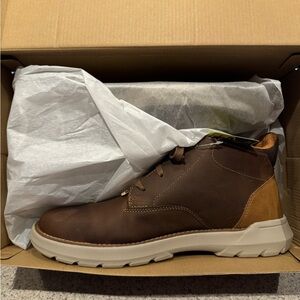 Sz 12, Men’s Skecher’s leather Doveno Molens Air Cooled memory foam